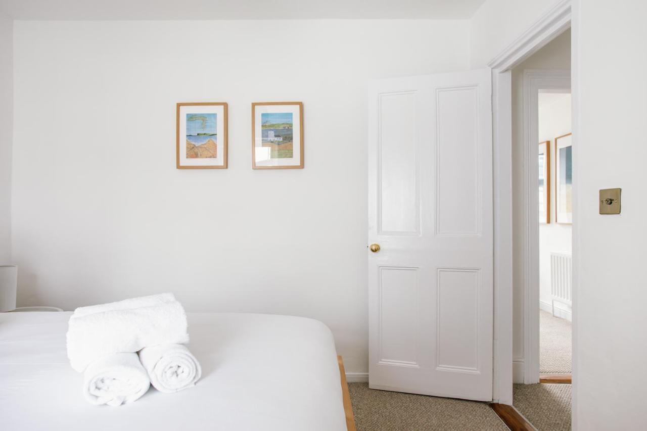 Cosy Period Cottage 2Min Walk To The Beach Portrush Bagian luar foto