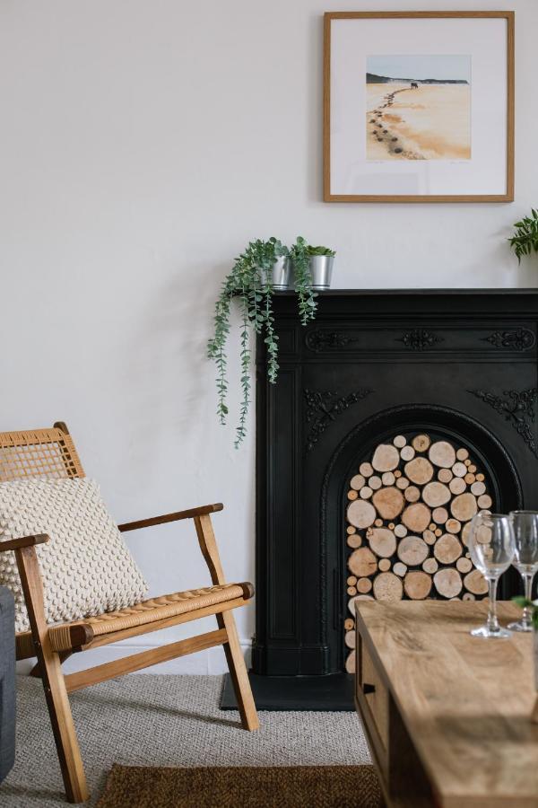 Cosy Period Cottage 2Min Walk To The Beach Portrush Bagian luar foto