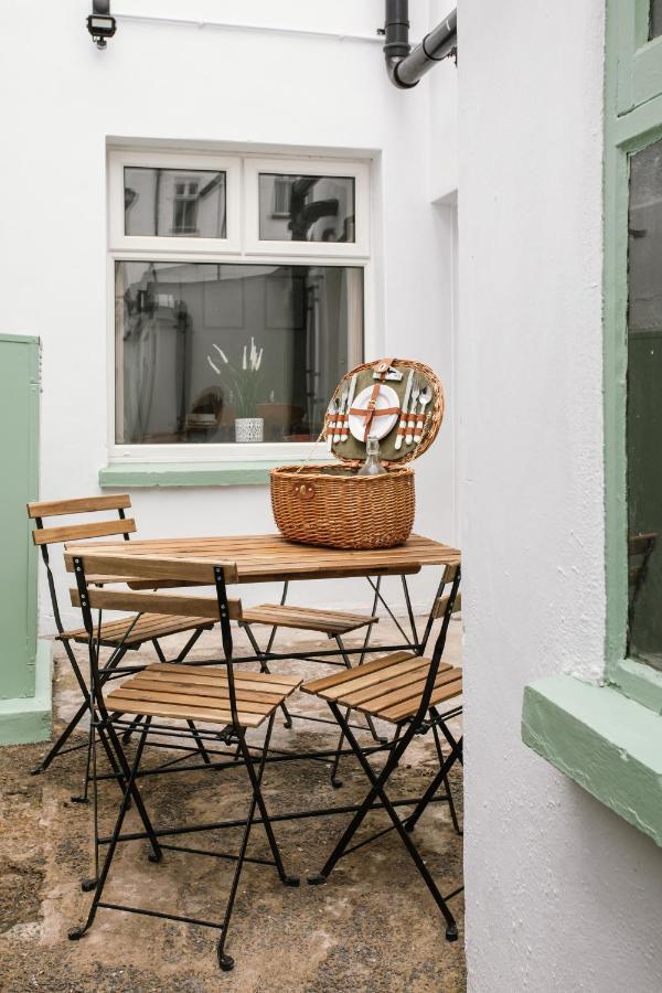 Cosy Period Cottage 2Min Walk To The Beach Portrush Bagian luar foto